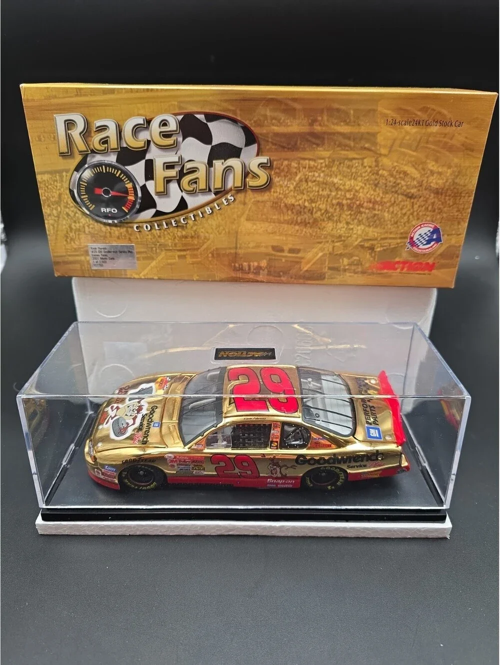 Action Kevin Harvick #29 GM Goodwrench Looney Tunes 2001 Monte Carlo 24kt Gold
